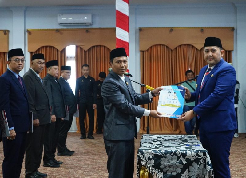 Bupati Merangin serahkan simbolis 