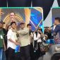 Ribuan warga memadati Stadion Gelora Madura Ratu Pamellingan saat konser penyambutan Ach. Valen Akbar, Juara Dua Dangdut Academy 7 Indosiar, Kamis (1/1/2026).