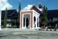 Gedung DPR Merangin Poto dokumentasi transatu.id 
