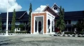Gedung DPR Merangin Poto dokumentasi transatu.id 