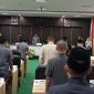 Rapat paripurna DPRD Kabupaten Pamekasan membahas jawaban Bupati atas pandangan fraksi terkait empat Raperda strategis, termasuk transformasi digital dan penguatan tata kelola pemerintahan daerah.