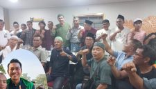 Foto bersama wartawan Merangin dikomandoi mantan wakil bupati Merangin nilwan Yahya saat berbuka bersama 
