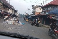 Tumpukan sampah Pasar Rantau Panjang Kecamatan Tabir 