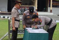 Serah terima jabatan 