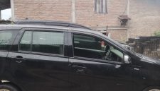 Mobil pengantin baru dibobol maling usai malam pertama tidur dirumah mertua