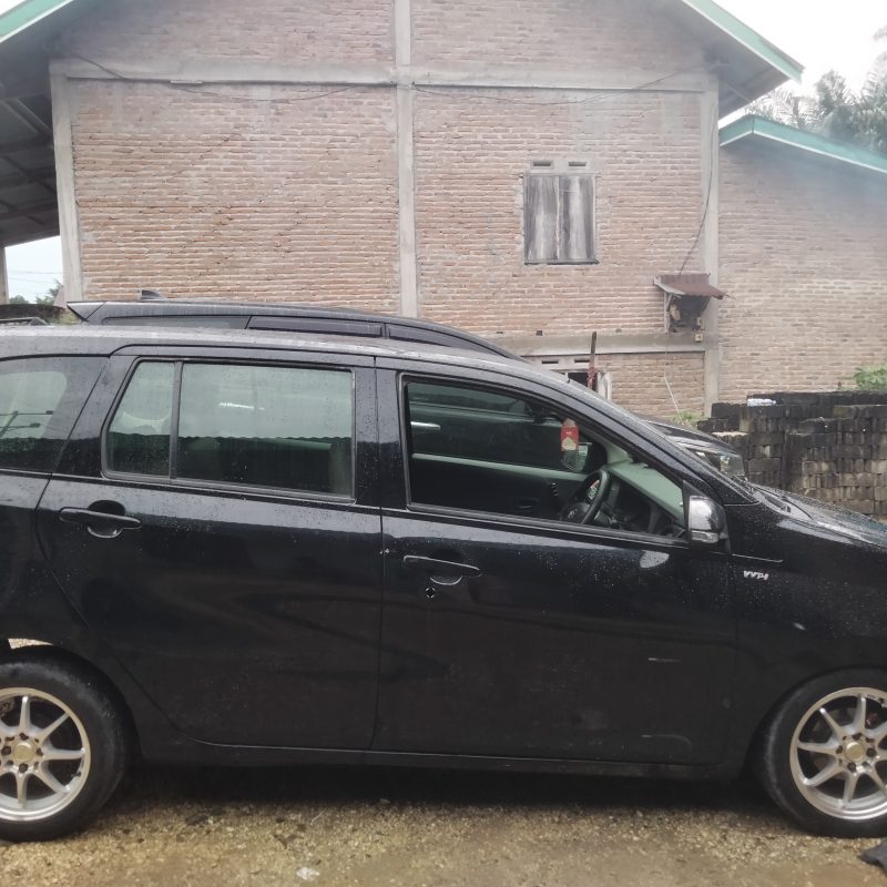 Mobil pengantin baru dibobol maling usai malam pertama tidur dirumah mertua 