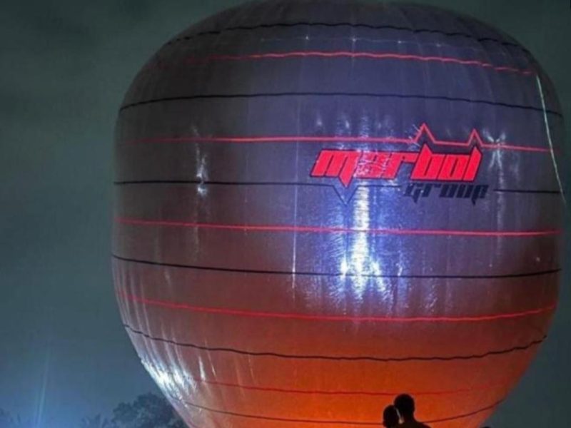 Balon udara bertuliskan 'Marbol Group' diduga diterbangkan tanpa sepengetahuan aparat