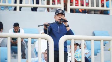 Gubernur Al Haris menonton langsung Final Liga 4 Provinsi Jambi di Stadion  Swarnabumi Pijoan Jambi