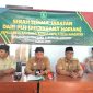 Arsan kembali menjabat Kepala Desa Kangayan, Sumenep, usai menjalani hukuman 8 bulan kasus ijazah. Keputusan ini memicu polemik dan pertanyaan publik soal legitimasi kepemimpinannya.