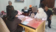 Polisi Sarolangun limpahkan kasus tersangka tambang Ilegal ke Jaksa bukti komitmen penegak hukum 