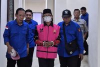 Kades Pragaan Daya, Imrah ditahan oleh Kejaksaan negri Sumenep, Kamis (23/4/2026).